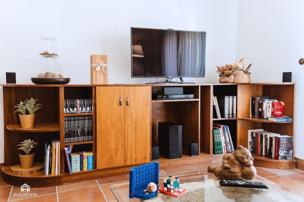Casa Do Patio - 3 Bedrooms, Ponte Rol Torres Vedras Exterior photo