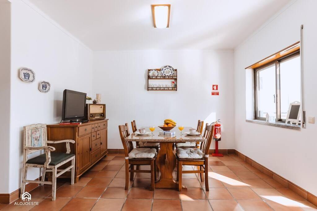 Casa Do Patio - 3 Bedrooms, Ponte Rol Torres Vedras Exterior photo
